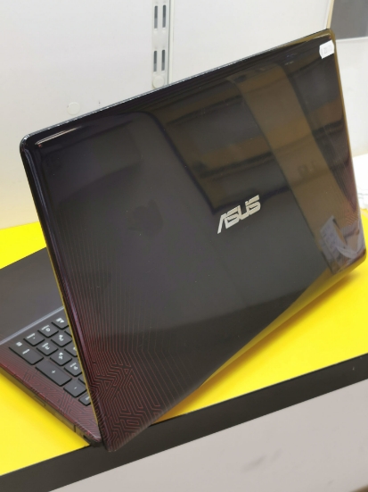 Imagine Asus X550VX i7-6700HQ 8GB GeForce GTX 950M HDD 1TB