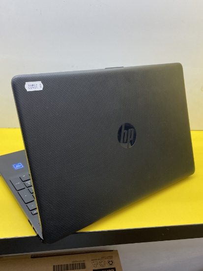 Imagine HP Model 15 Intel Celeron N4020 / SSD 256 / Intel UHD Graphics