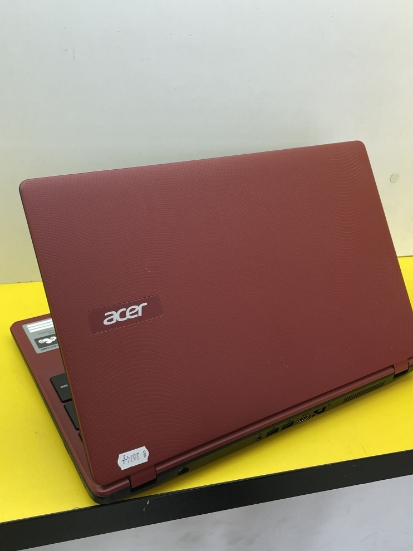 Imagine Acer Aspire ES 15  Intel N3050 / 8GB / HDD 1TB