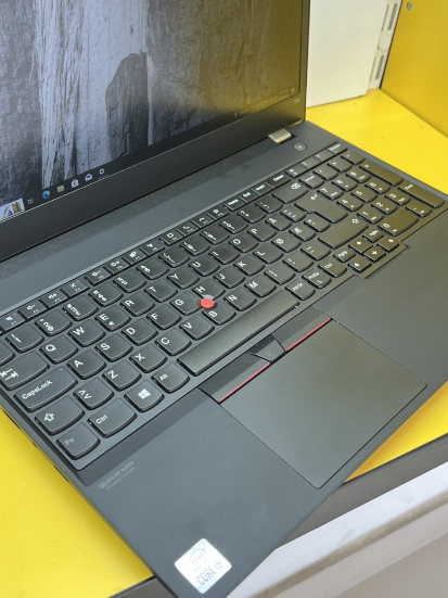 Imagine Lenovo ThinkPad T15 i510210U | 16GB | 256GB SSD | Intel UHD