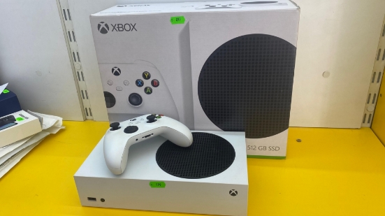 Imagine Consola XBOX Series S 512GB SSD 1 controller