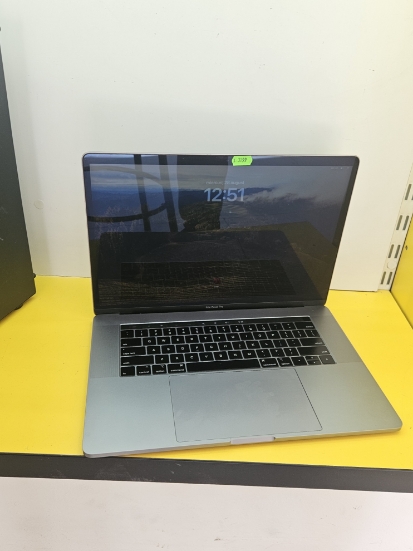 Imagine MacBook PRO 15 2018 Intel i7 | 16GB RAM | SSD 512 | Radeon Pro 560X