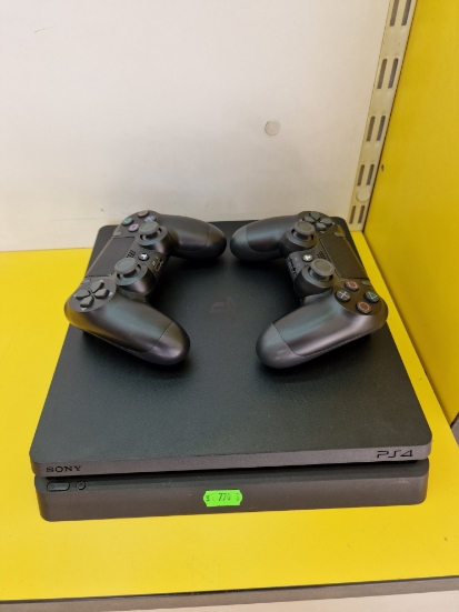 Imagine Consola Play Station 4 SLIM 500GB 2 Controlere