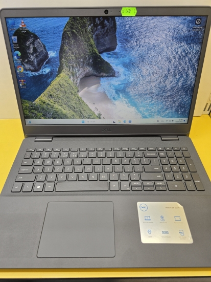 Imagine Dell Vostro 15 /i3-1005G1 /4GB RAM /SSD 256GB