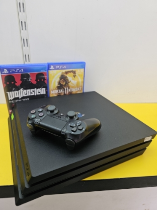 Imagine Consola PlayStation 4 PRO 1TB +1 Controller +2 Jocuri Cadou