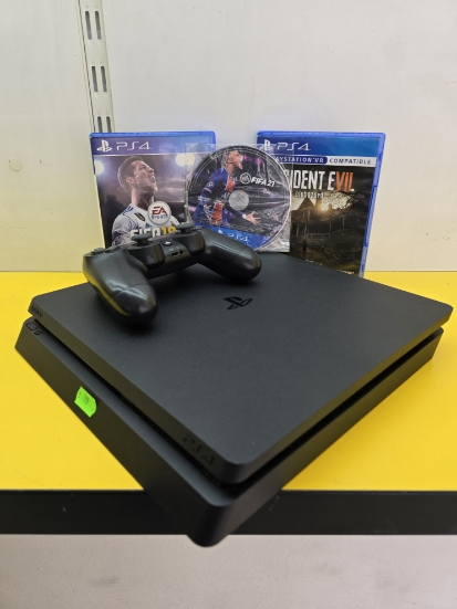 Imagine PlayStation 4 Slim 500GB +1 Controller +3 Jocuri Cadou -