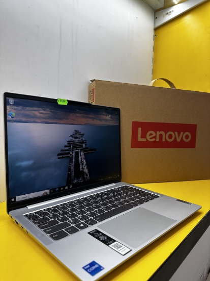 Imagine Lenovo IdeaPad Slim 5 i5 12450H, 16 GB RAM, SSD 1 TB, intel UHD Graphics