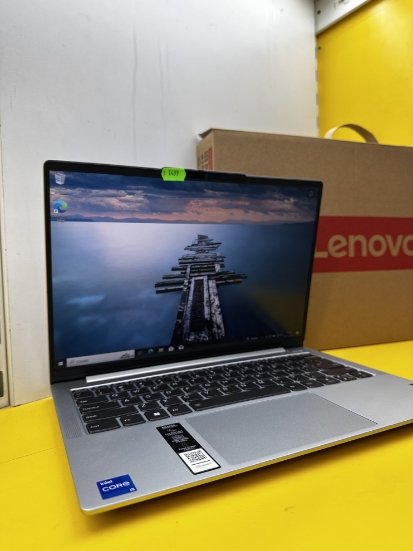 Imagine Lenovo IdeaPad Slim 5 i5 12450H, 16 GB RAM, SSD 1 TB, intel UHD Graphics