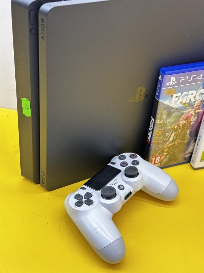 Imagine PlayStation 4 Slim 500GB +1 Controller +4 Jocuri Cadou