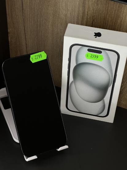 Imagine IPhone 15 (128) Baterie 98%