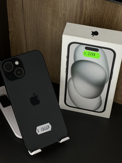 Imagine IPhone 15 (128) Baterie 98%
