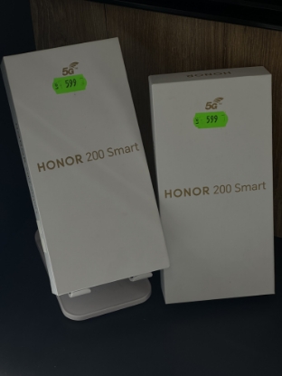 Imagine Honor 200 Smart 256GB 4GB RAM Produse Noi