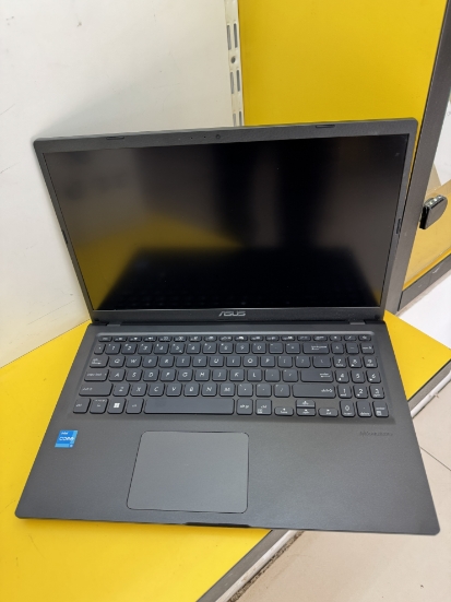 Imagine Asus X1500e i3-1115G4 / 8GB RAM / SSD 256GB / Intel UHD Graphics