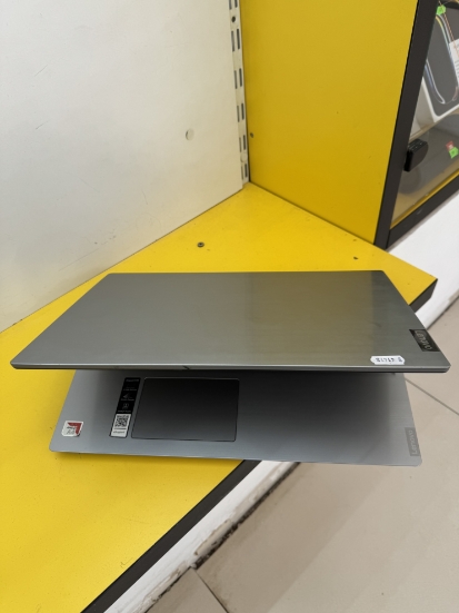 Imagine Lenovo Ideapad S145 Amd A4-9125 / 4GB RAM / SSD 128GB