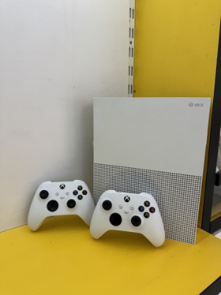 Imagine Consola Xbox One S 1TB