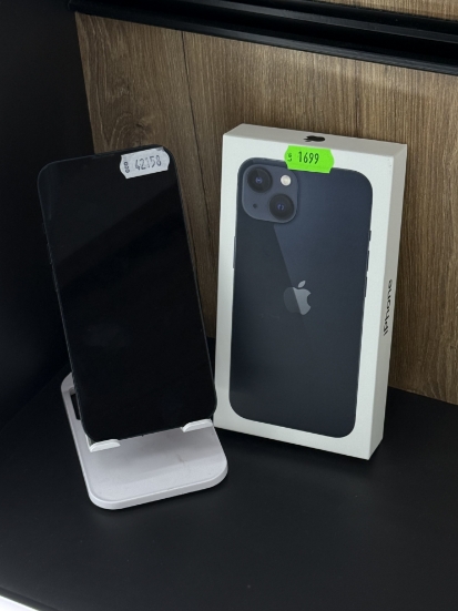 Imagine IPhone 13 128GB Baterie: 87 %