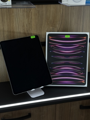 Imagine iPad Pro 12.9-inch (6th generation) Wi-Fi + Cellular 128GB	