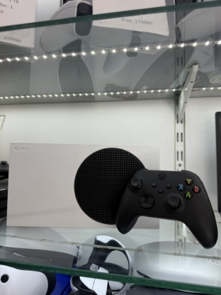 Imagine Consola XBOX Series S 1 controller 