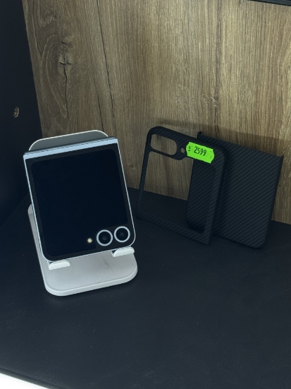 Imagine Samsung Galaxy Z Flip 6 5G 512GB 12GB RAM 