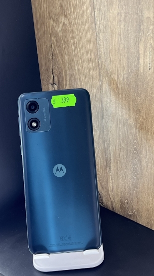 Imagine Motorola E13 64GB