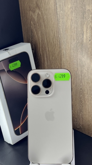 Imagine IPhone 16 PRO 512GB Baterie 100%  are 0 cicluri