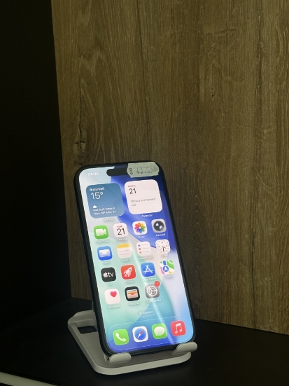 Imagine IPhone 16 128GB Bat 100% 74 cicluri 