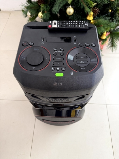 Imagine LG XBOOM RNC5