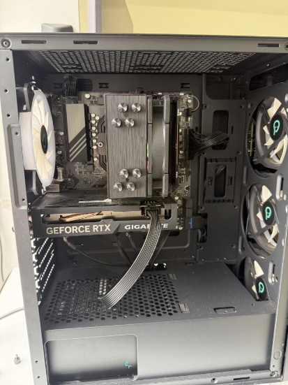 Imagine PC Gaming AMD Ryzen 5 8400F 32 GB SSD 1 TB nVidia RTX 4060 8 GB