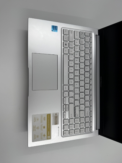 Imagine Asus VivoBook X1504ZA i3-1215U 15.6 FHD 8 GB SSD 512 GB