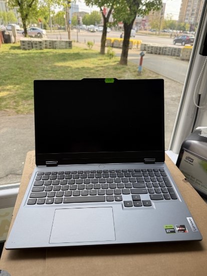 Imagine Lenovo Gaming LOQ 15ARP9 15.6 Ryzen 7 7435HS 16 GB SSD 512 GB RTX 4050 6 GB