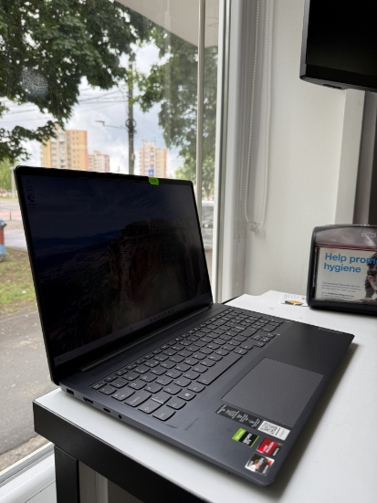 Imagine Lenovo IdeaPad 5 PRO AMD Ryzen 7 5600H /16 GB/ SSD 512 GB / GTX 1650 4 GB