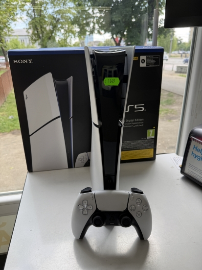 Imagine PlayStation 5 Slim Digital Edition 1 controller