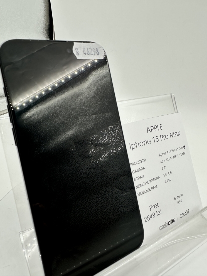 Imagine IPhone 15 Pro Max 512GB bat 85% zgarieturi multiple mici pe ecran